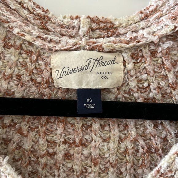 Universal Thread sweater - Picture 3 of 4